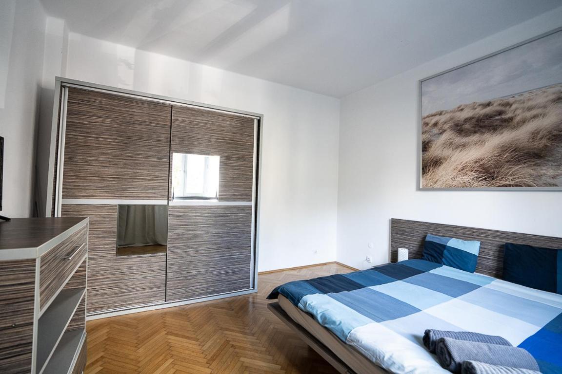 Cismigiu Garden Apartment بوخارست المظهر الخارجي الصورة